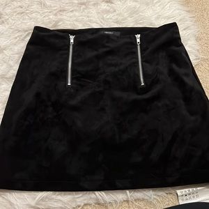 Velvet skirt with zip detailing